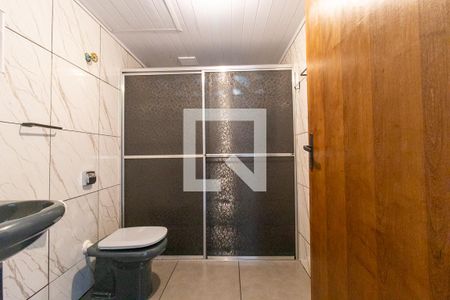 Banheiro da Suíte de casa para alugar com 3 quartos, 80m² em Sítio Cercado, Curitiba