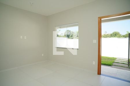 Sala de casa para alugar com 2 quartos, 404m² em Chácaras de Inoã, Maricá
