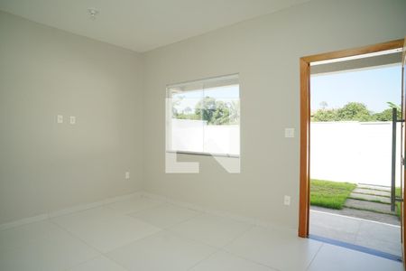 Sala de casa para alugar com 2 quartos, 404m² em Chácaras de Inoã, Maricá