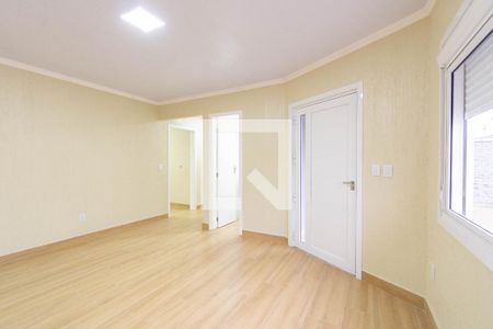 Casa à venda com 2 quartos, 80m² em Niterói, Canoas