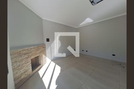 Casa para alugar com 4 quartos, 250m² em Jardim Carlos Cooper, Suzano