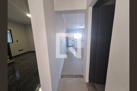 Casa para alugar com 4 quartos, 250m² em Jardim Carlos Cooper, Suzano