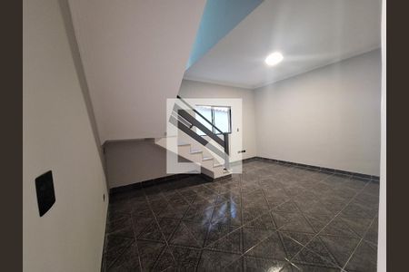Casa para alugar com 4 quartos, 250m² em Jardim Carlos Cooper, Suzano