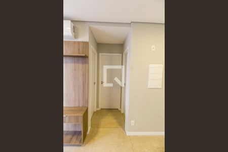 Corredor de apartamento à venda com 2 quartos, 52m² em Alphaville Empresarial, Barueri