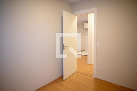 Quarto 1 de apartamento para alugar com 2 quartos, 42m² em Jardim Santa Emilia, São Paulo