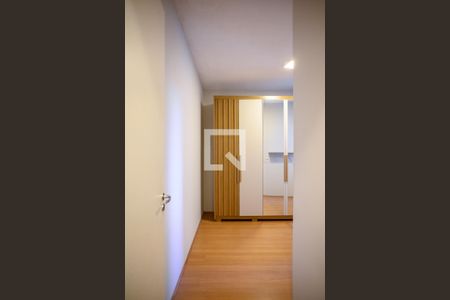 Quarto 2 de apartamento para alugar com 2 quartos, 42m² em Jardim Santa Emilia, São Paulo