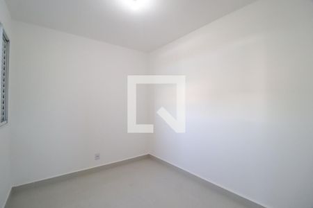 Quarto 1 de apartamento para alugar com 2 quartos, 55m² em Novo Mundo, Uberlândia