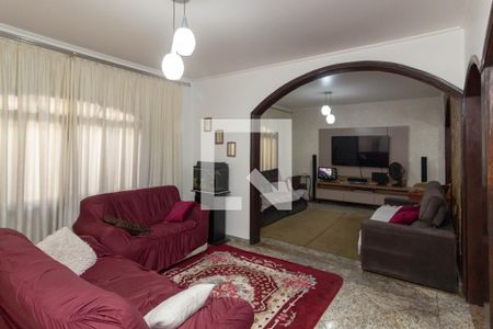 Casa à venda com 3 quartos, 261m² em Jardim Sao Vicente, São Paulo