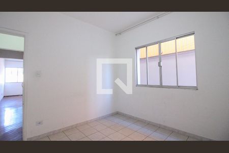 Casa à venda com 3 quartos, 172m² em Jardim Piqueroby, São Paulo