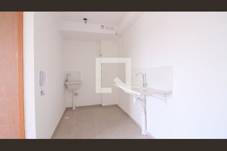 Apartamento à venda com 2 quartos, 37m² em Vila Antonieta, São Paulo