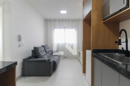Sala - Cozinha de apartamento para alugar com 2 quartos, 34m² em Fazenda Aricanduva, São Paulo