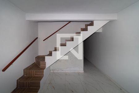 Casa para alugar com 3 quartos, 115m² em Jardim Sapopemba, São Paulo