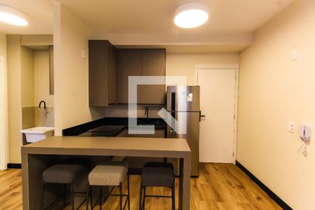 Sala/Cozinha de apartamento para alugar com 1 quarto, 40m² em Mooca, São Paulo