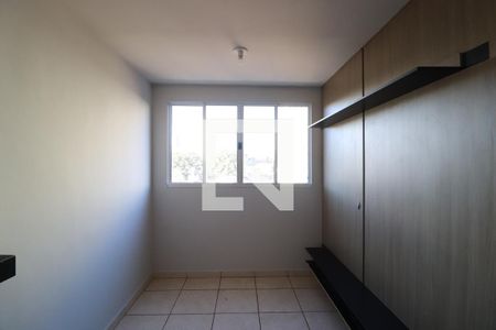 Sala de apartamento para alugar com 2 quartos, 46m² em Patrimônio, Uberlândia