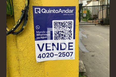 PLACA INSTALADA de apartamento à venda com 2 quartos, 75m² em Taquara, Rio de Janeiro