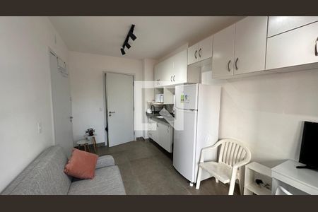 Sala/cozinha de kitnet/studio para alugar com 1 quarto, 30m² em Campo Belo, São Paulo