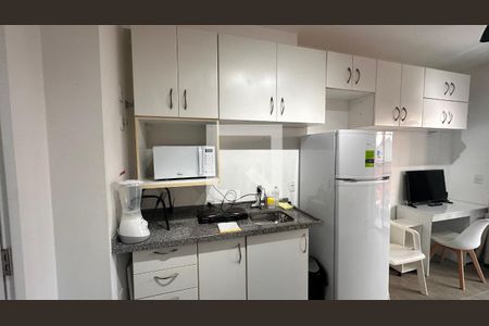 Sala/cozinha de kitnet/studio para alugar com 1 quarto, 30m² em Campo Belo, São Paulo