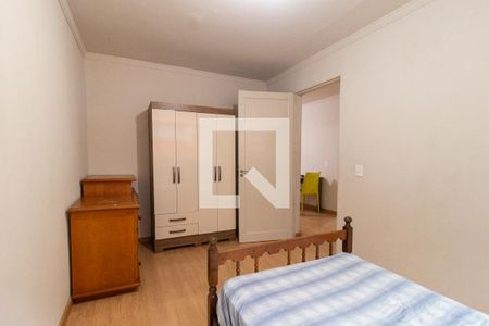 Quarto 1 de apartamento para alugar com 3 quartos, 86m² em Cristo Rei, Curitiba