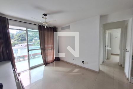 Apartamento para alugar com 2 quartos, 62m² em Jardim Primavera, Duque de Caxias