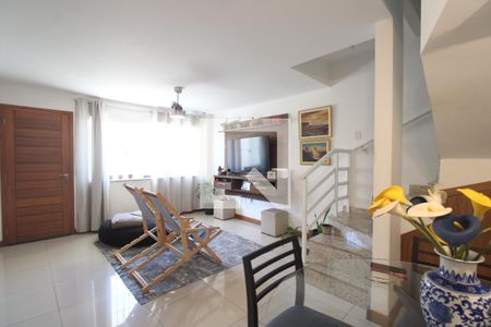 Sala de casa de condomínio à venda com 3 quartos, 129m² em Tanque, Rio de Janeiro