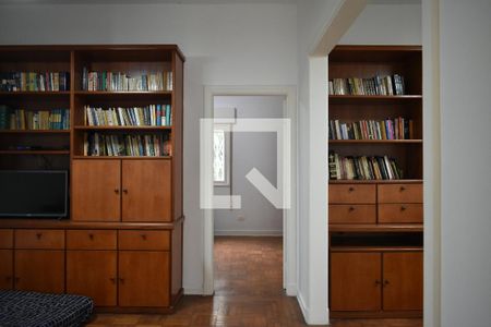 Sala de casa à venda com 4 quartos, 240m² em Chácara Inglesa, São Paulo
