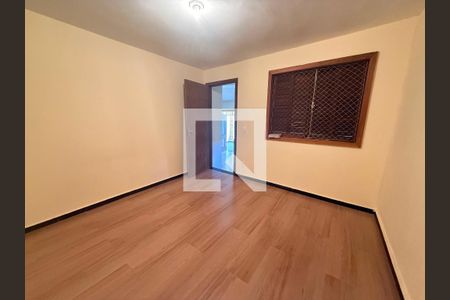 quarto 1 de casa para alugar com 3 quartos, 170m² em Ermelinda, Belo Horizonte