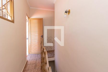 Corredor Superior de casa para alugar com 2 quartos, 250m² em Vila Pirituba, São Paulo