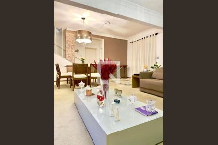 Casa à venda com 3 quartos, 432m² em Vila Gustavo, São Paulo