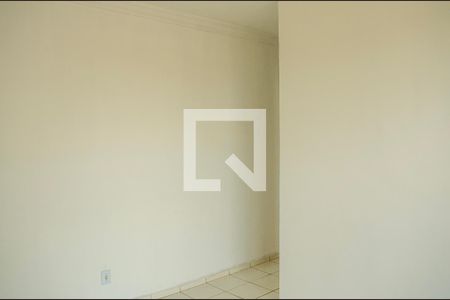Sala de apartamento para alugar com 3 quartos, 72m² em Setor Goiânia 2, Goiânia