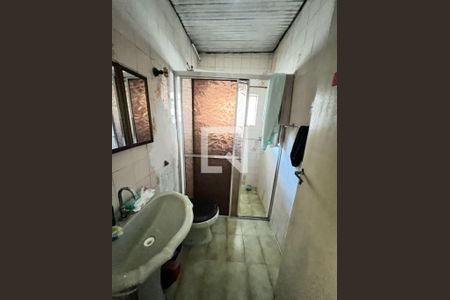 Casa à venda com 7 quartos, 186m² em Moinho Velho, São Paulo