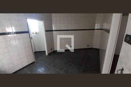 Casa à venda com 3 quartos, 189m² em Jardim Maracana, São Paulo