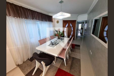 Casa à venda com 4 quartos, 300m² em Vila Sao Vicente, São Paulo