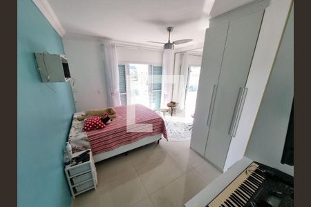 Casa à venda com 4 quartos, 300m² em Vila Sao Vicente, São Paulo