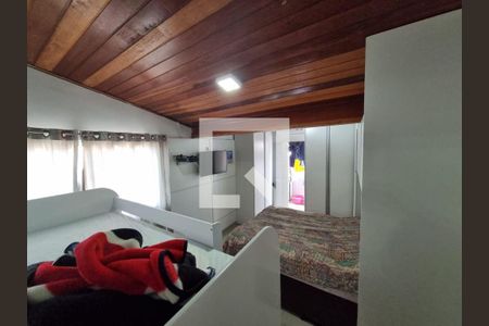 Casa à venda com 4 quartos, 300m² em Vila Sao Vicente, São Paulo