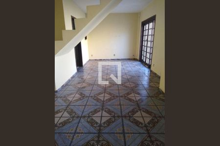 Casa à venda com 2 quartos, 146m² em São Lourenço, Niterói