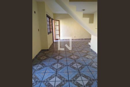 Casa à venda com 2 quartos, 146m² em São Lourenço, Niterói