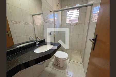 Casa para alugar com 4 quartos, 100m² em Parque das Paineiras (1,2,3 E 4 Etapa), Goiânia