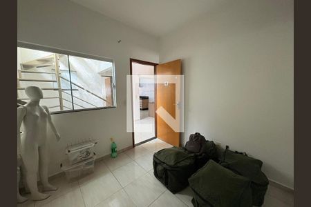 Casa para alugar com 4 quartos, 100m² em Parque das Paineiras (1,2,3 E 4 Etapa), Goiânia