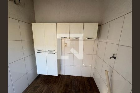 Casa para alugar com 4 quartos, 100m² em Parque das Paineiras (1,2,3 E 4 Etapa), Goiânia