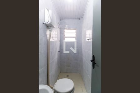 Banheiro de casa de condomínio para alugar com 1 quarto, 27m² em Mooca, São Paulo