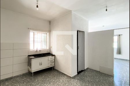 Cozinha  de casa para alugar com 1 quarto, 70m² em Jardim Jaú (zona Leste), São Paulo