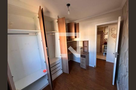 Quarto 1 de apartamento para alugar com 2 quartos, 46m² em Vila Santo Antonio do Portao, Cotia