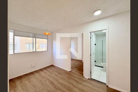 Sala de apartamento para alugar com 2 quartos, 32m² em Jardim Caravelas, São Paulo