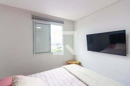 Quarto 1 de apartamento para alugar com 2 quartos, 48m² em Quitaúna, Osasco