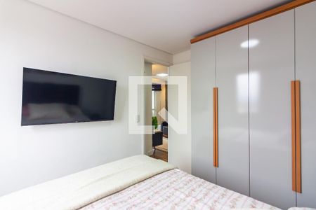 Quarto 1 de apartamento para alugar com 2 quartos, 48m² em Quitaúna, Osasco