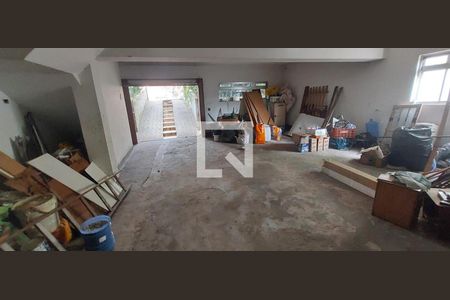 Casa para alugar com 3 quartos, 300m² em Jardim Monjolo, São Paulo
