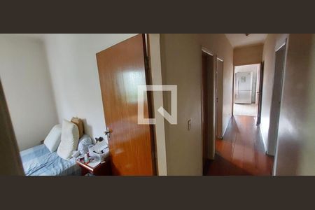 Casa para alugar com 3 quartos, 300m² em Jardim Monjolo, São Paulo