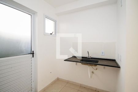 Cozinha de casa de condomínio para alugar com 2 quartos, 57m² em Jardim Sandra, Cotia