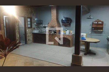 Casa à venda com 3 quartos, 460m² em Recreio dos Bandeirantes, Rio de Janeiro