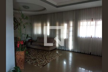 Casa à venda com 4 quartos, 360m² em Nacional, Contagem